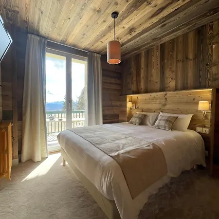 Des Pyrenees Szálloda 3*