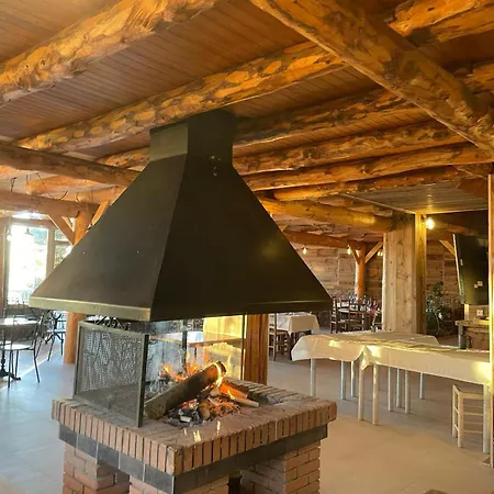 Des Pyrenees Отель 3*