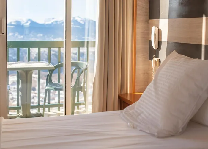 Hotel Des Pyrénées Font-Romeu-Odeillo-Via
